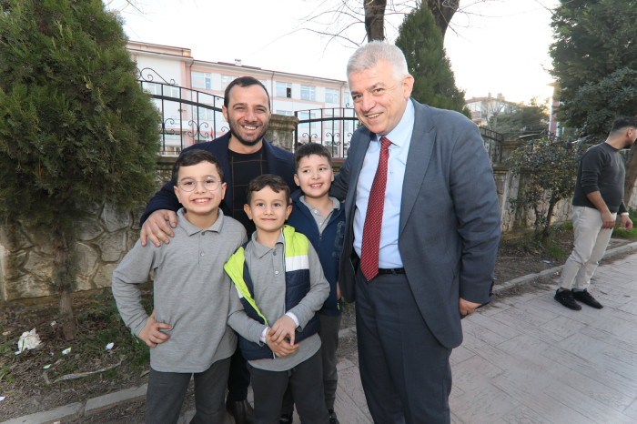 Ak Parti Belediyeciliği Birliğin Simgesidir.