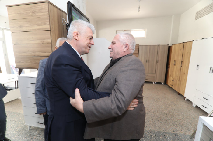 Ak Parti Belediyeciliği Birliğin Simgesidir.
