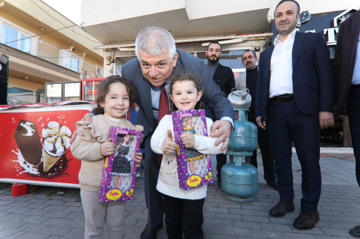 Ak Parti Belediyeciliği Birliğin Simgesidir.