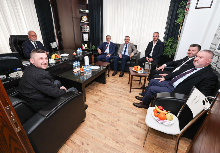 Sakarya birlikteliğin gücüyle gerçekleştireceklere emin adımlarla yürüyecek”