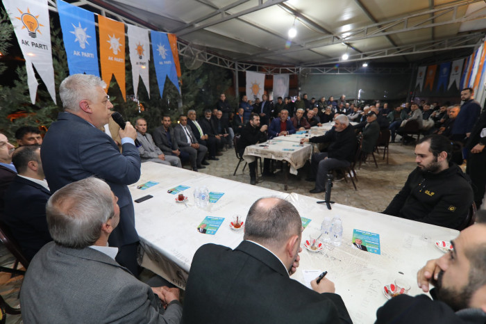 Ak Parti Belediyeciliği Birliğin Simgesidir.