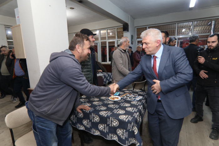 Ak Parti Belediyeciliği Birliğin Simgesidir.