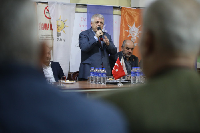 Ak Parti Belediyeciliği Birliğin Simgesidir.