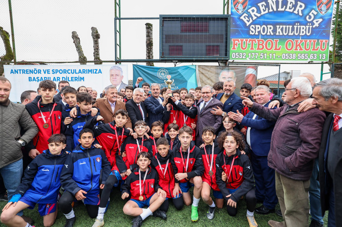 Sakarya’mızın adını sporun her alanında zirveye taşıyacağız