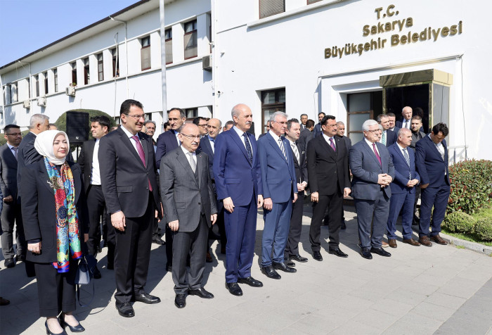 TBMM Başkanı Kurtulmuş Başkan Yüce’yi ziyaret etti: "Sakarya'nın adını altın harflerle yazdık"