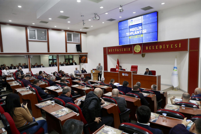 Yüce’den mecliste ‘hizmette rekor’ raporu açıklaması