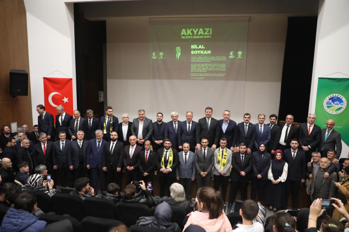Cumhur İttifakı Coşkusu Salonlara Sığmadı