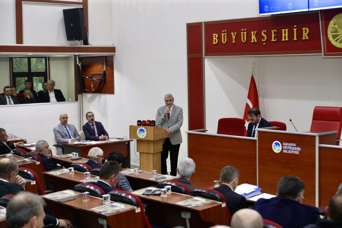 Yüce’den mecliste ‘hizmette rekor’ raporu açıklaması
