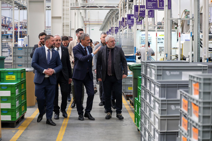 Sanayi bölgelerimizin gelişimlerine katkı sağlayacak adımları atacağız”