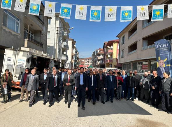 ‘Seçim irtibat büromuz hayırlı olsun’