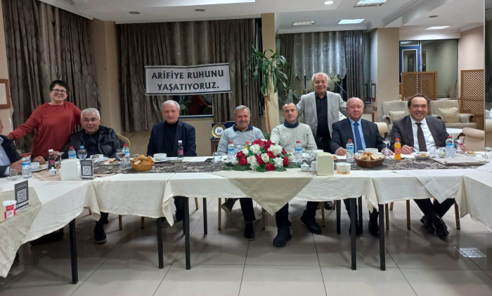 Arifiye Öğretmen Lisesi Sevdası Devam Ediyor.