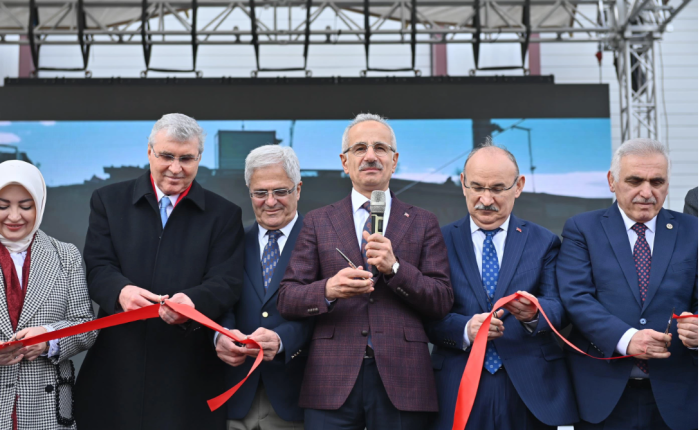 Bakan Uraloğlu açıkladı! Sakarya'dan İsviçre'ye raylı sistem ihracatı