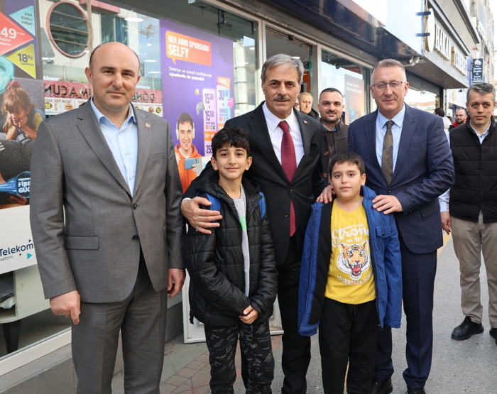 Gönül Köprüleri İnşaa Etmeye Devam
