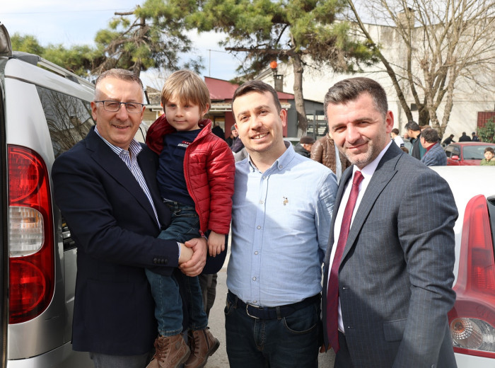 Millete Aşkla Hizmete devam