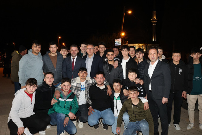 Millete Aşkla Hizmete devam