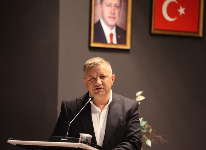 IŞIKSU'dan Meclise Teşekkür Plaketi