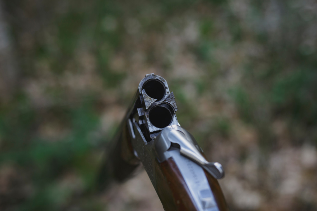 9 yaşındaki çocuk tüfekle oynarken kendisini vurdu: 1 gözaltı
