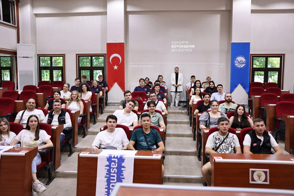 Büyükşehir’in ‘dirençli şehir’ hedefi farklı renklerden gencin ilgi odağı oldu