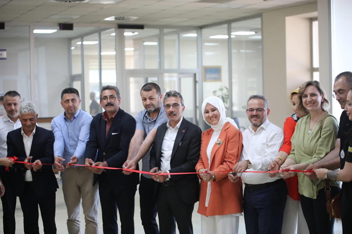 Erenler’de Görsel Sanatlar Sergisi