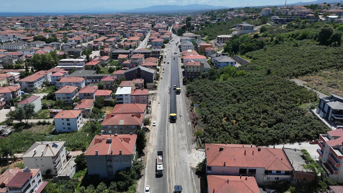 Karasu’nun en işlek güzergahı yepyeni bir yüze kavuşuyor 
