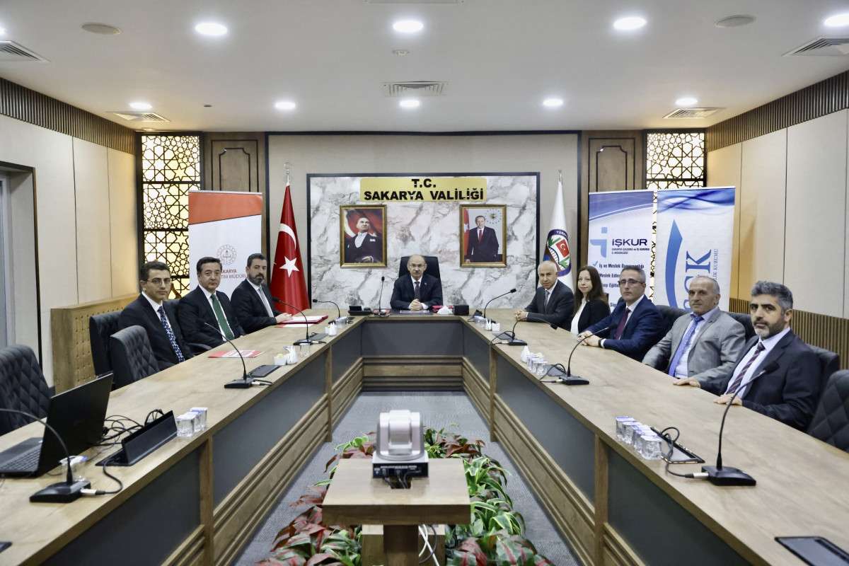 Mesleki Eğitime El Ver, Geleceğine Yön Ver