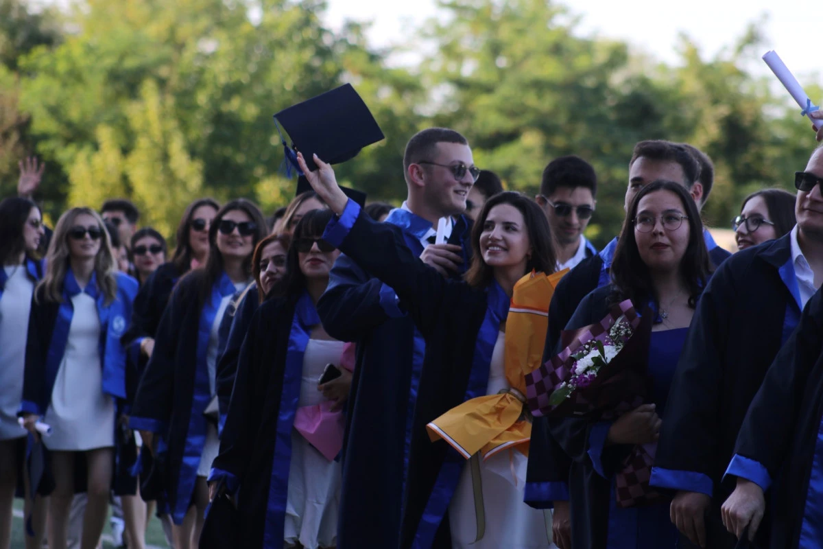 Mühendislik Fakültesi, Mezunlarını Sektöre Uğurladı