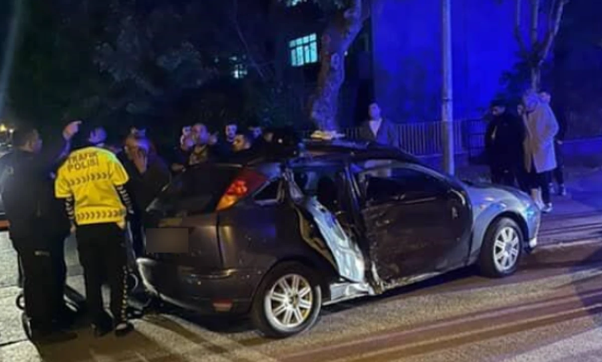 Sakarya’da otomobil ile motosiklet çarpıştı: 1 ölü, 2 yaralı