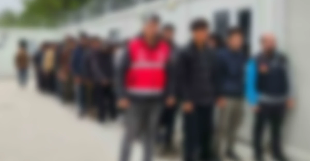 Sakarya’da tır dolusu düzensiz göçmen yakalandı: Sürücü tutuklandı