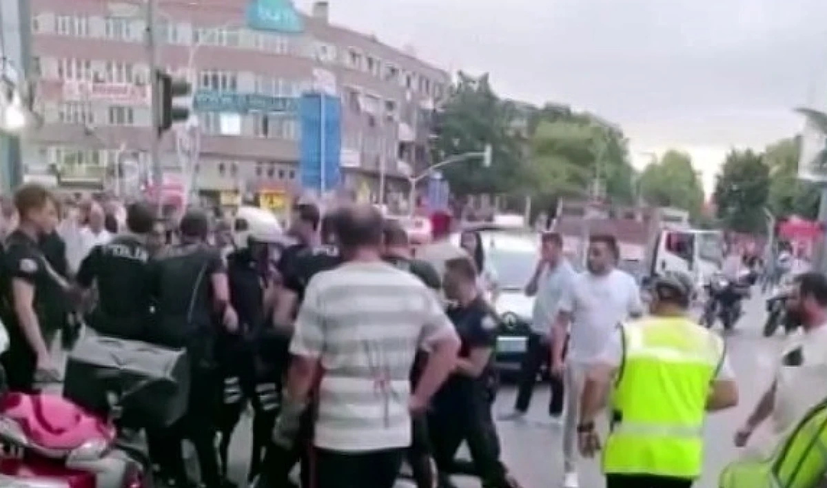 Şehrin göbeği boks ringine döndü: O anlar kamerada